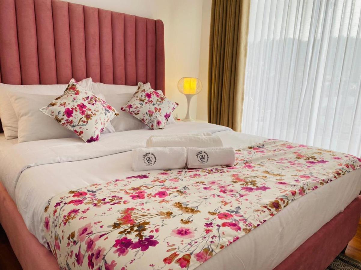 Grand Winterberry - Lake View Luxury Residence Nuwara Eliya Exterior foto